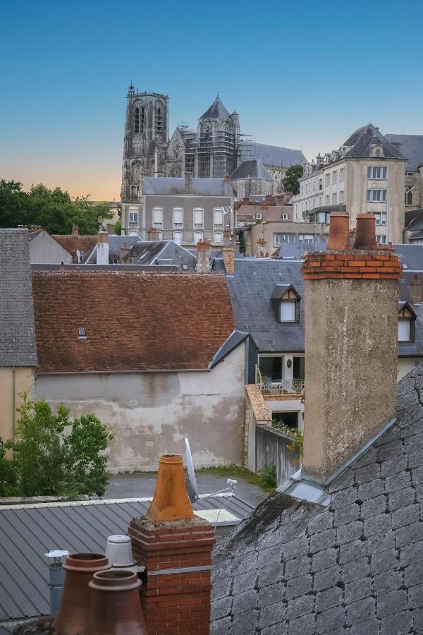 Vue Sur La Cathedrale - Au Coeur De Bourges Exterior foto